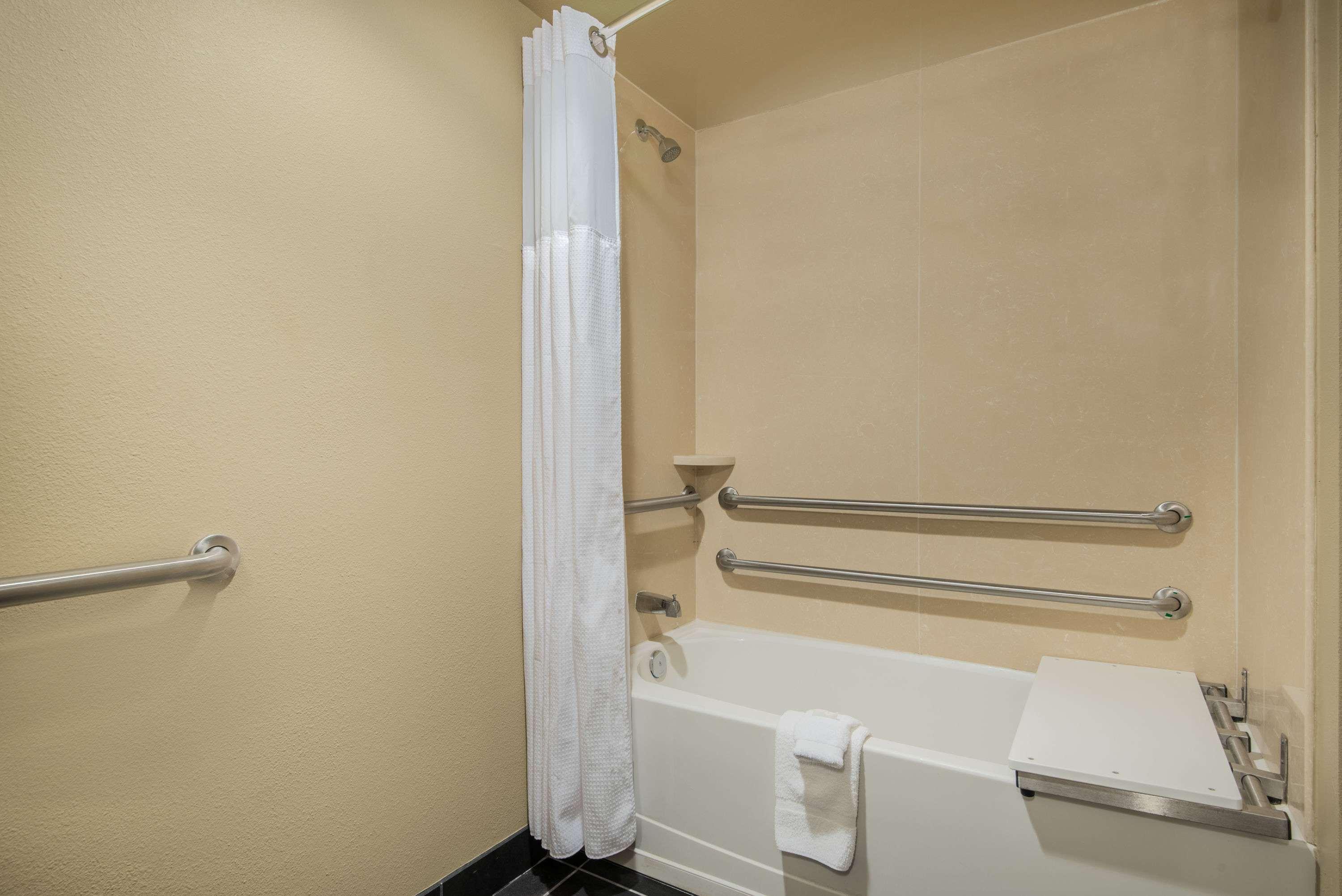 Hotel Wyndham Garden 3*