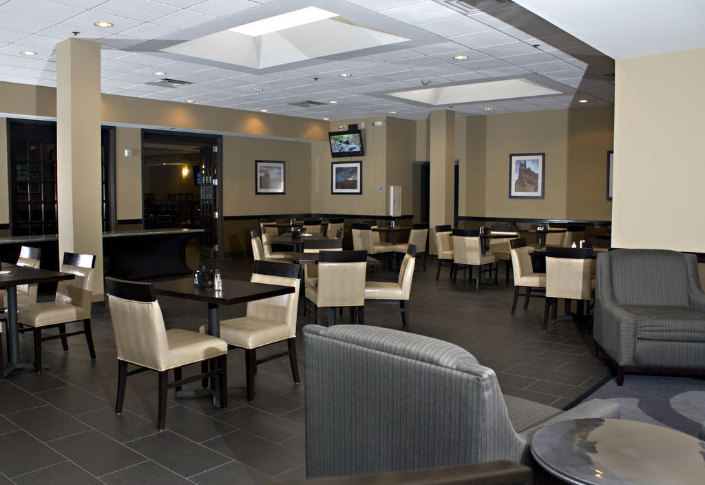 Wyndham Garden Hotel 3*